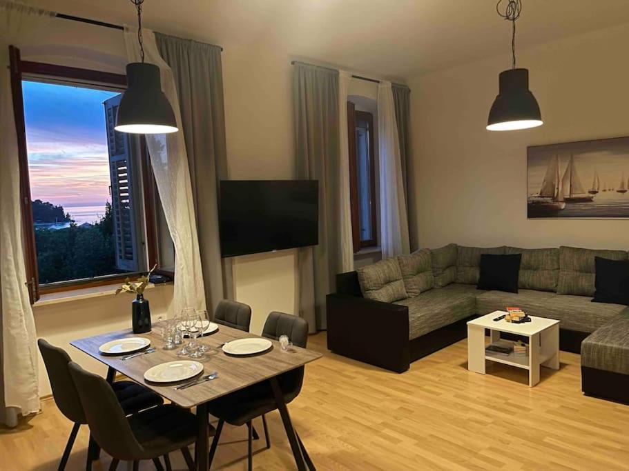 Elena Rovinj Exterior foto